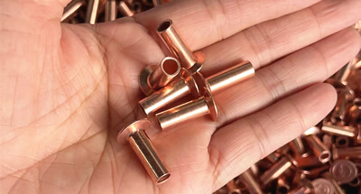 কপার রিভেট ইউরোপে পাঠানো হয়