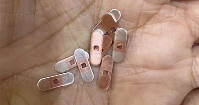 সিলভার ইনলে স্ট্রিপ দ্বারা তৈরি স্ট্যাম্পিংয়ের জন্য চালান